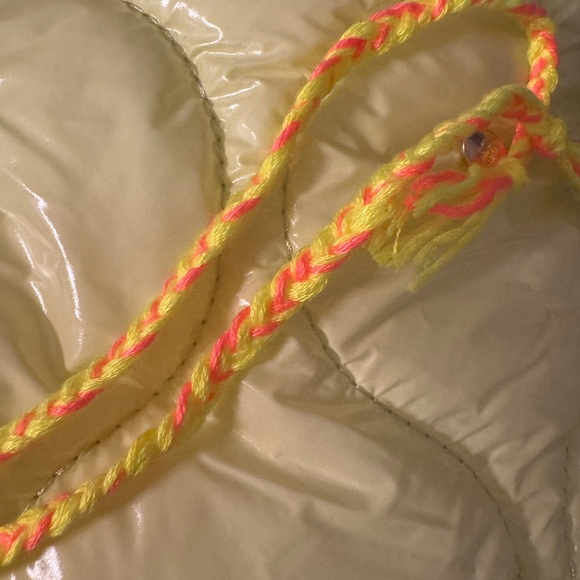 Free people seashell necklace with wonderful color assortment. - Picture 8 of 8